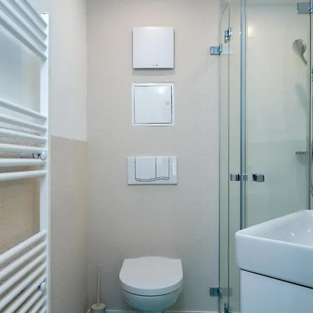 Meerzeit - Balkon, Sauna, Meerblick 公寓 萨斯尼茨