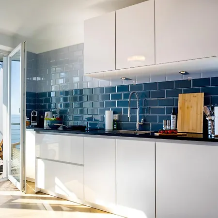 Meerzeit - Balkon, Sauna, Meerblick 萨斯尼茨